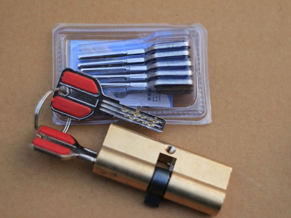 成安24小时上门开锁公司